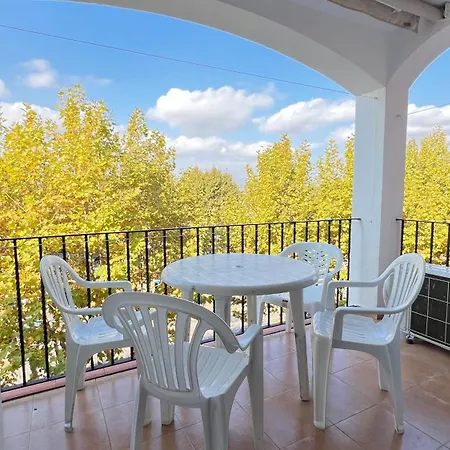 Apartman Con Terraza Cerca Del Mar